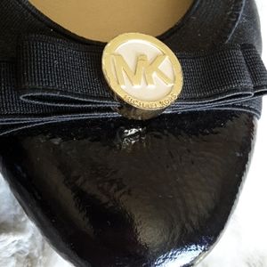 Michael Kors Ballerina Flat w/patent leather toe